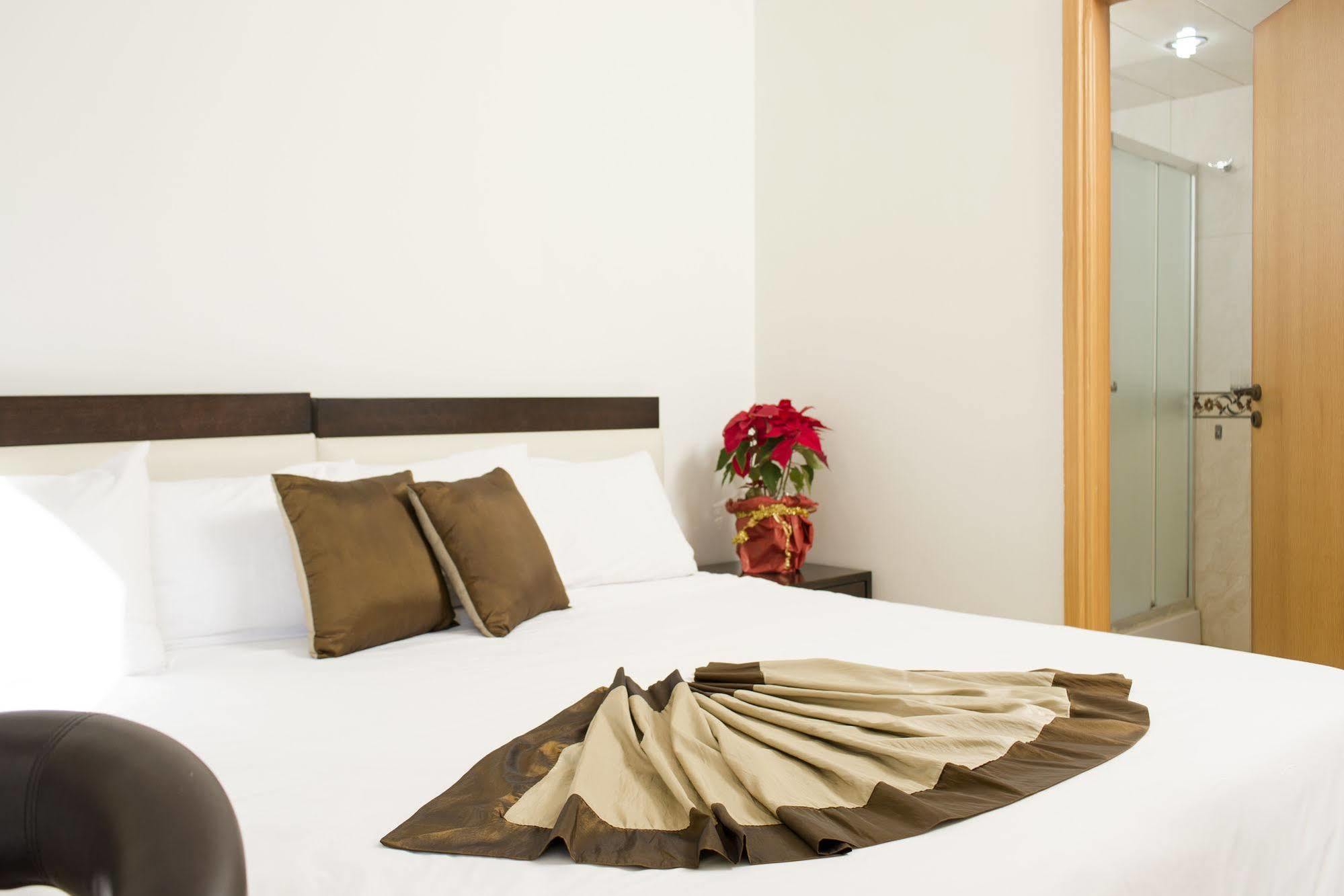 Bliss 3000 Furnished Studios Beirut Bagian luar foto