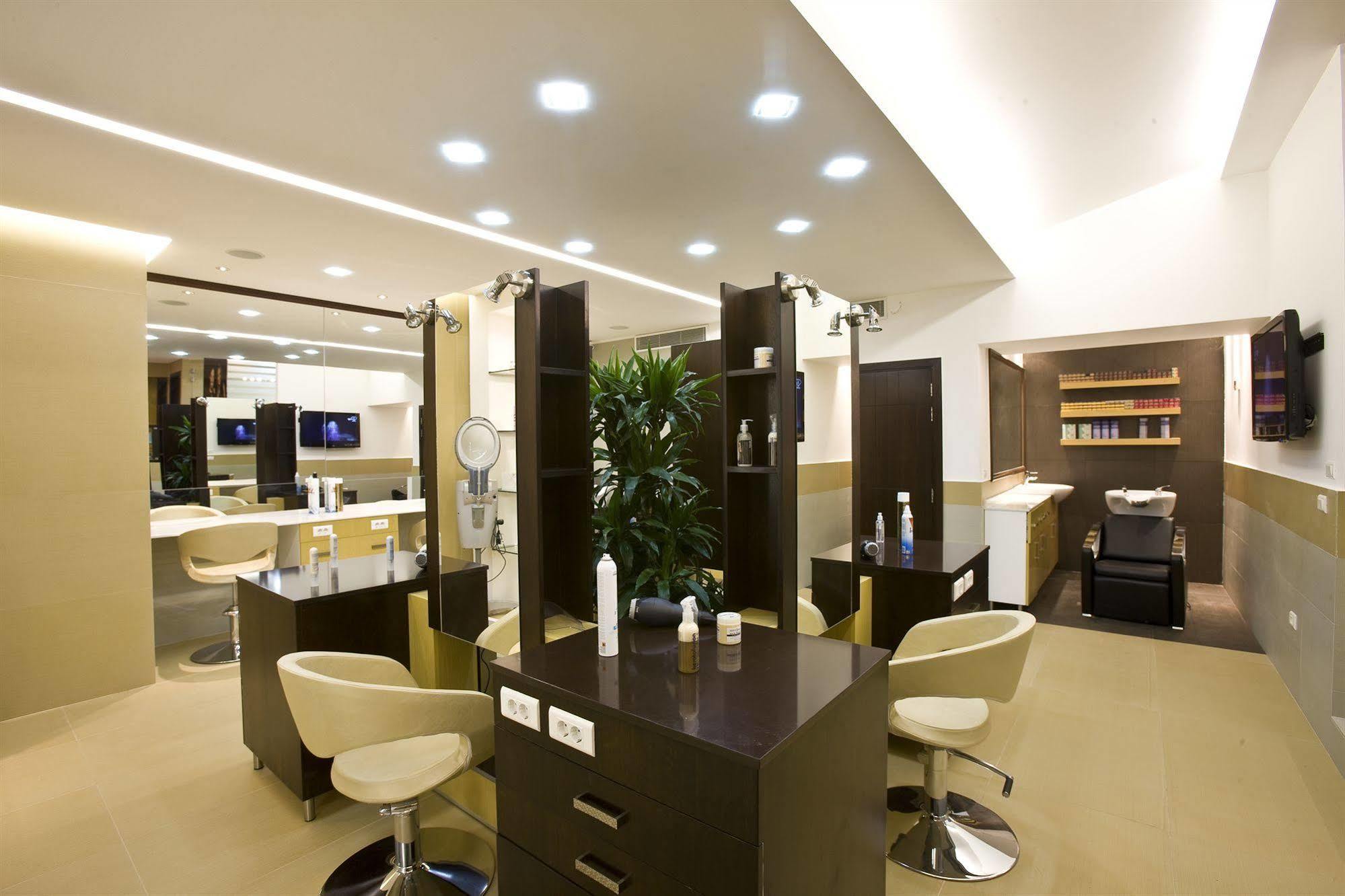 Bliss 3000 Furnished Studios Beirut Bagian luar foto