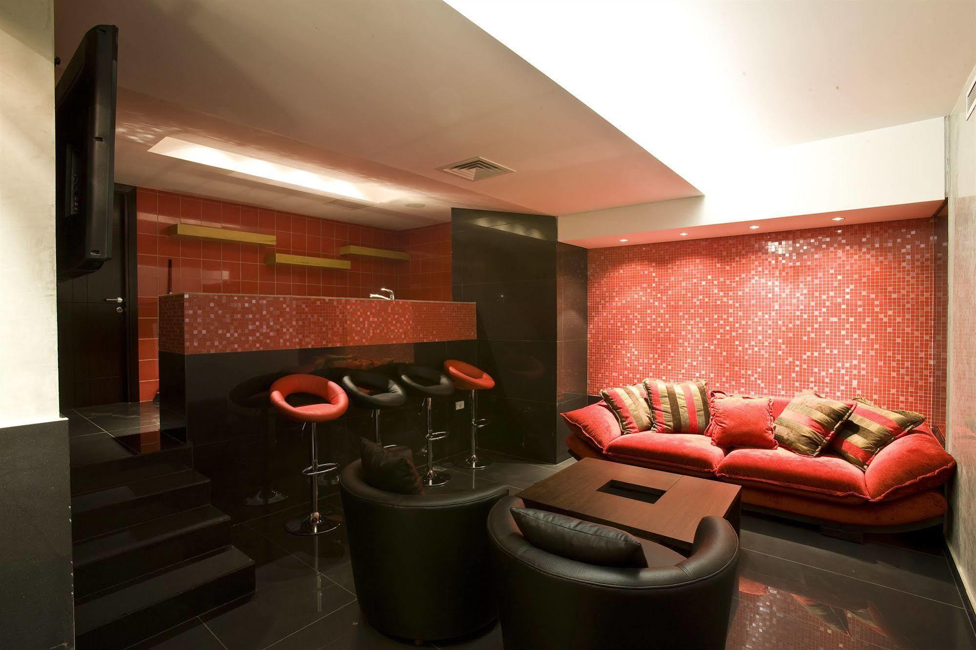 Bliss 3000 Furnished Studios Beirut Bagian luar foto