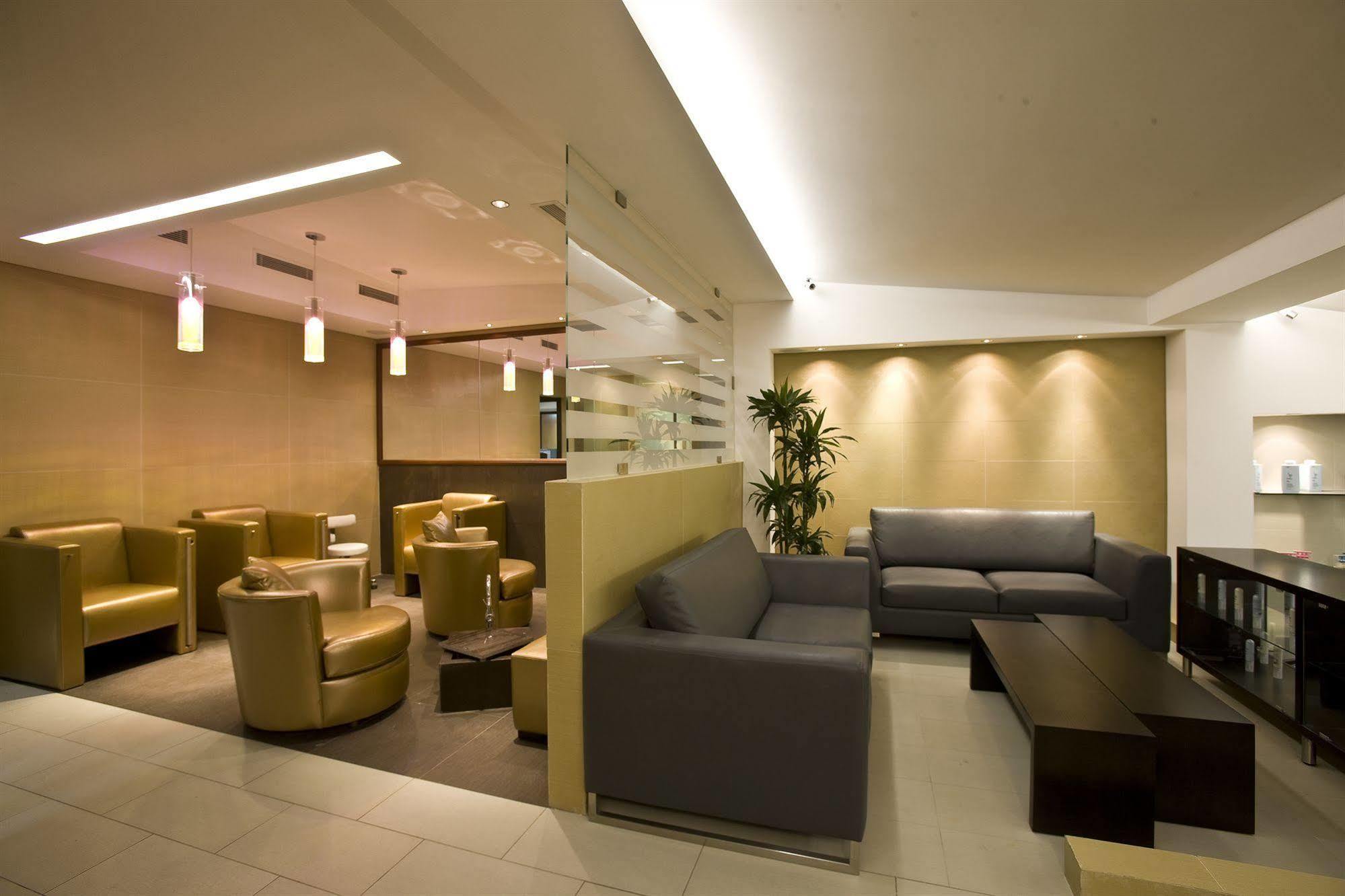 Bliss 3000 Furnished Studios Beirut Bagian luar foto